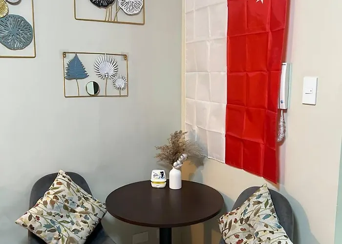 Singapore Theme Sunshine 100 Tower 3 Pioneer Free Pool Gym Internet Netflix Prime Hbo Max 12th Apartment *