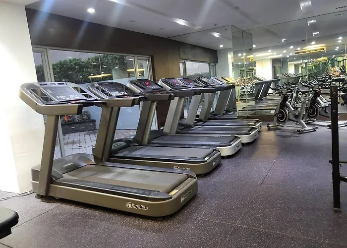 Singapore Theme Sunshine 100 Tower 3 Pioneer Free Pool Gym Internet Netflix Prime Hbo Max 12th *